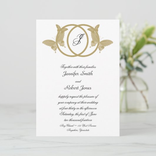 Dubbele Ring Vlinder Monogram Bruiloft Uitnodiging (Staand voorkant)
