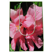 Dubbele Roze Hibiscus Bloem Cadeau Zak Medium Cadeauzakje (Achterkant)