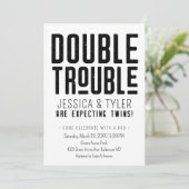 Dubbele uitnodiging voor tweemaal Baby shower (Staand voorkant)