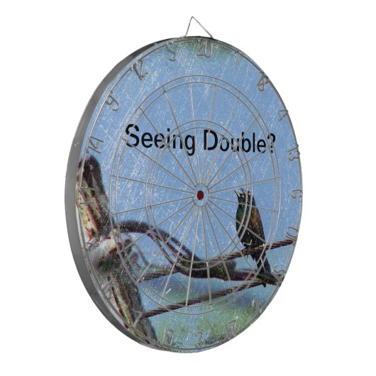 Dubbele visie, grackle op een lijn dartbord (Voorkant Links)