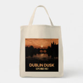 Dublin Dusk: boeiende schemerscènes Tote Bag (Achterkant)