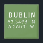 Dublin Longitude Latitude Magneet<br><div class="desc">De coördinaten van de lengte- en breedtegraad van Dublin in noodlijdende lettertypen geven deze magneet een moderne blik in de stad</div>