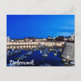 Dubrovnik haven en muren verlicht 's nachts briefkaart