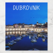 Dubrovnik haven en muren verlicht 's nachts wijn etiket (Enkel label)