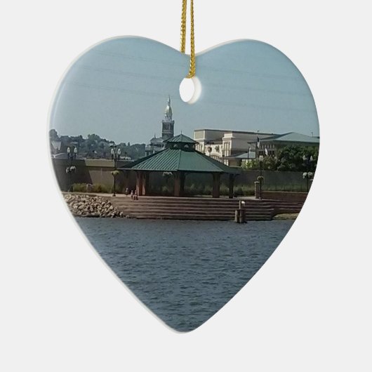 Dubuque River Walk Keramisch Ornament (Rechts)