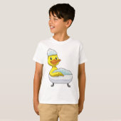 Duck at Bathing with Bathtub & Foam T-shirt (Voorkant volledig)