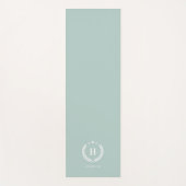 Duck Egg Green Monogram Stylish Modern Minimalist Yogamat (Voorkant)