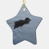 Duck zwemmen in Lake, Natuur Bird Wildlife Blue Keramisch Ornament (Links)