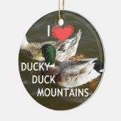 Ducky eend bergen. keramisch ornament (Links)