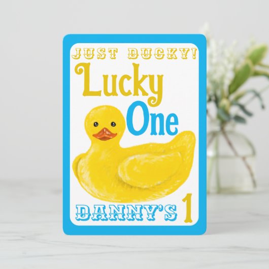 Ducky Lucky One eerste verjaardag uitnodiging (Staand voorkant)