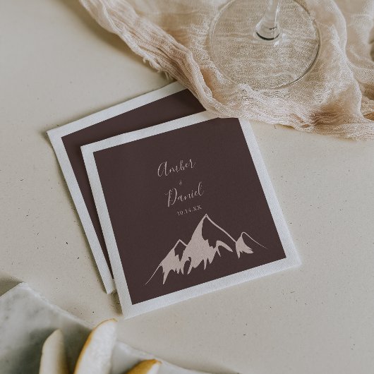 Duidelijke bergachtige landbruiloft servet