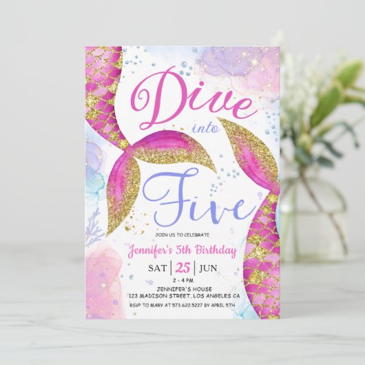 Duik in Vijf Meisje Roze 5e Verjaardagsfeestje Kaart (Staand voorkant)