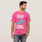 Duik King Springboard Duiker Zwemplatform Divi T-shirt (Voorkant volledig)
