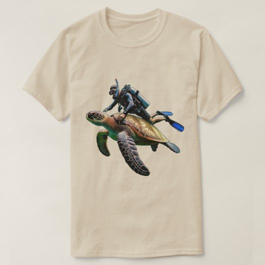 Duikduiker zwemmen met een grote schildpad URM T-shirt (Design voorkant)
