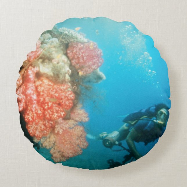 Duiken gepersonaliseerd rond kussen (Voorkant)