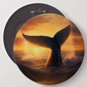 Duikende walvis op zonsondergang ronde button 6,0 cm (Voorkant /achterkant)
