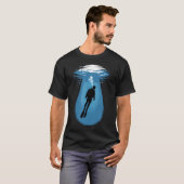 Duiker Met Scubaduikuitrusting In De Oceaan T-shirt (Voorkant volledig)