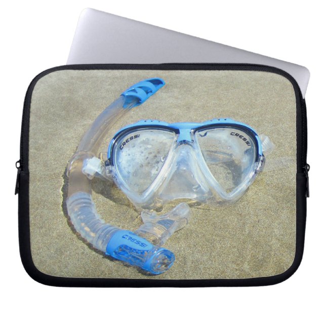 Duikmasker in de handhoes van de laptop sleeve (Voorkant)
