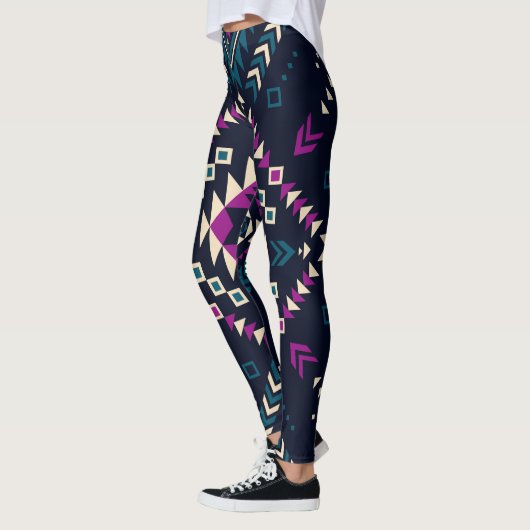 Duistere stam Navajo, geometrisch. Leggings (Links)
