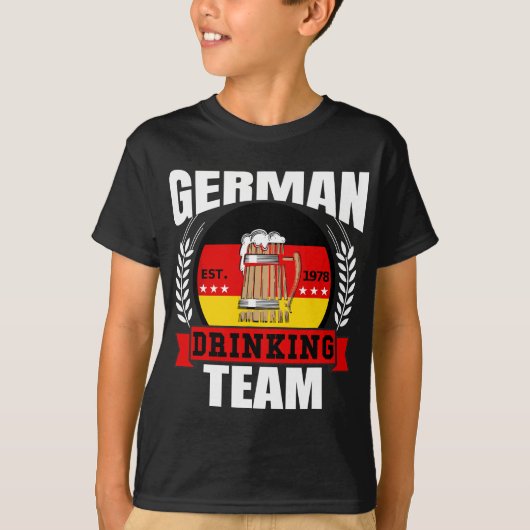 Duits Drink team Duitsland vlag Funny Oktoberfes T-shirt (Voorkant)
