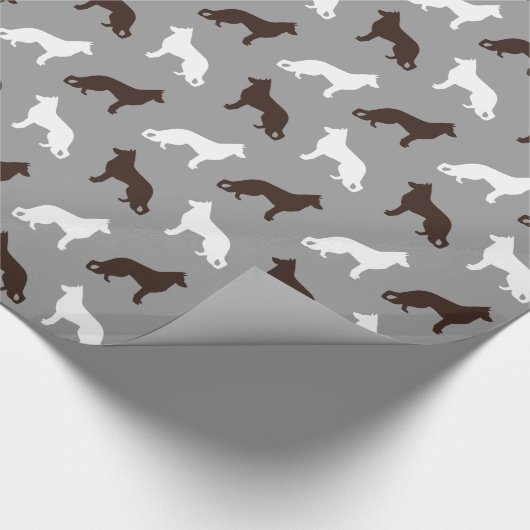 Duits Shepherd Dog Silhouettes Pattern Cadeaupapier (Hoek)
