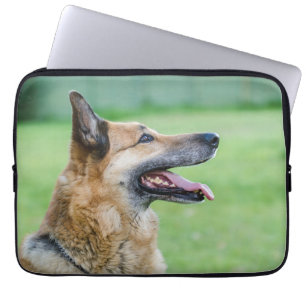 Duits Shepherd Side Portret Laptop Sleeve