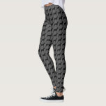 Duits Shorthaired Pointer Dog Silhouettes Patroon Leggings<br><div class="desc">De Duitse Shorthaired Pointer Silhouettes Leggings. Show van je liefde voor SAP's in comfort en stijl met deze zwarte en grijze leggings. Ideaal voor de gymzaal, de yoga of het ontspannen thuis met je vriendelijke vriend. Deze nieuwe leggings maken een leuk cadeau voor hondenmoeders. Bezoek Jenn's Doodle World voor nog...</div>