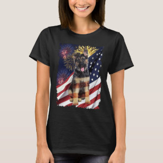 Duitse herder America Freedom roept 4 juli uit T-shirt