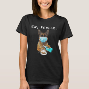 Duitse Herder Ew Mensen Hond Draagt Een Mondkapje T-shirt