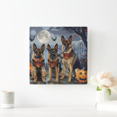 Duitse herder Halloween Spooky Vierkante Klok (Huis)
