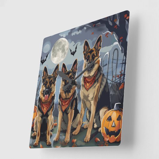 Duitse herder Halloween Spooky Vierkante Klok (Hoek)