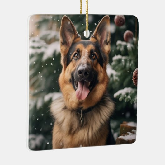 Duitse herder in de sneeuw keramisch ornament (Rechts)