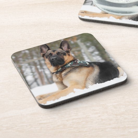 Duitse herder in sneeuw bier onderzetter (Linkerzijde)