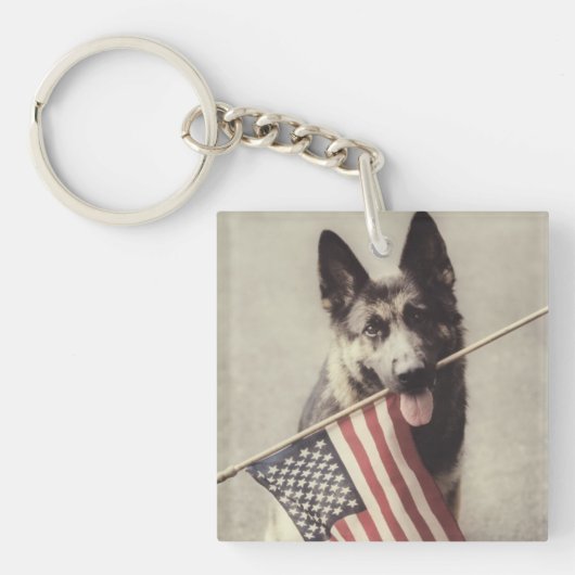 Duitse herder met Amerikaanse vlag Sleutelhanger (Voorkant)
