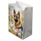 Duitse herder met paaseieren medium cadeauzakje (Achterkant Gekanteld)