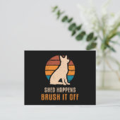 Duitse Herder Shed Happens Dog Grappig Briefkaart (Staand voorkant)