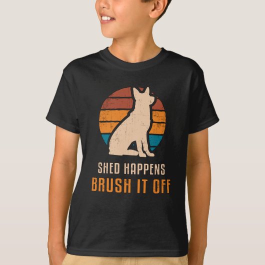 Duitse Herder Shed Happens Dog Grappig T-shirt (Voorkant)