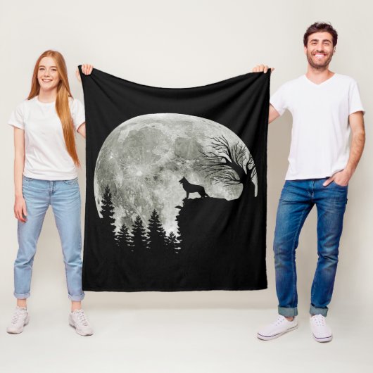 Duitse herder staande op berg Halloween Fleece Deken (In situ)