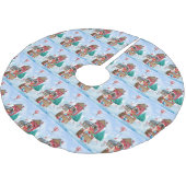 Duitse herderhond in het sneeuwkersthondenhuis kerstboom rok (Gekanteld)