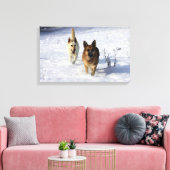 Duitse herders die in de sneeuw lopen canvas afdruk (Insitu (Woonkamer))