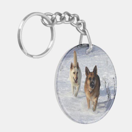 Duitse herders die in de sneeuw lopen sleutelhanger (Voorkant Links)