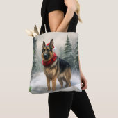 Duitse herdershond in sneeuw Kerstmis Tote Bag (Dichtbij)