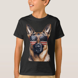 Duitse Herdershond Met Usa Vlag Onafhankelijkheids T-shirt