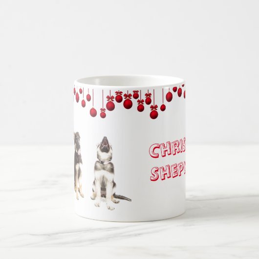 Duitse puppies van schapen en rode sierplanten koffiemok (Center)