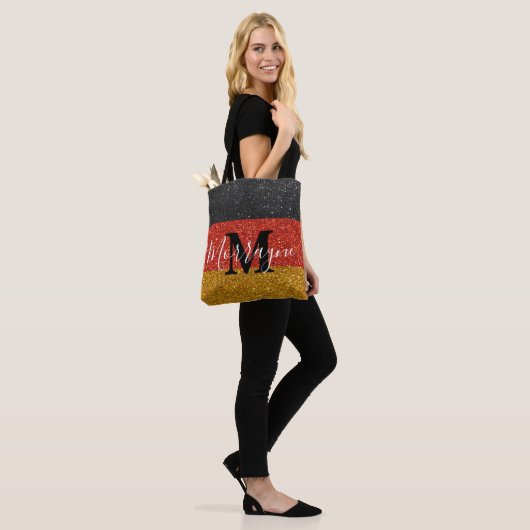 Duitse vlag Glitter Duitse monogram naam Tote Bag (Op model)