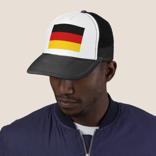 Duitse vlag trucker pet (In situ)