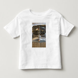Duitsland, Baden-Württemberg, Stuttgart. Mercedes Kinder Shirts