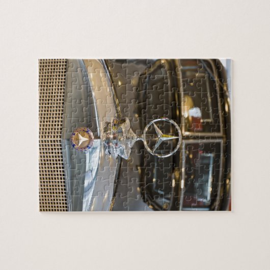 Duitsland, Baden-Wurttemberg, Stuttgart. Mercedes Legpuzzel (Horizontaal)