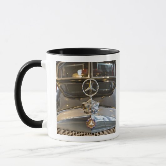 Duitsland, Baden-Wurttemberg, Stuttgart. Mercedes Mok (Links)