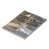 Duitsland, Baden-Wurttemberg, Stuttgart. Mercedes Notitieblok (Linkerzijde)